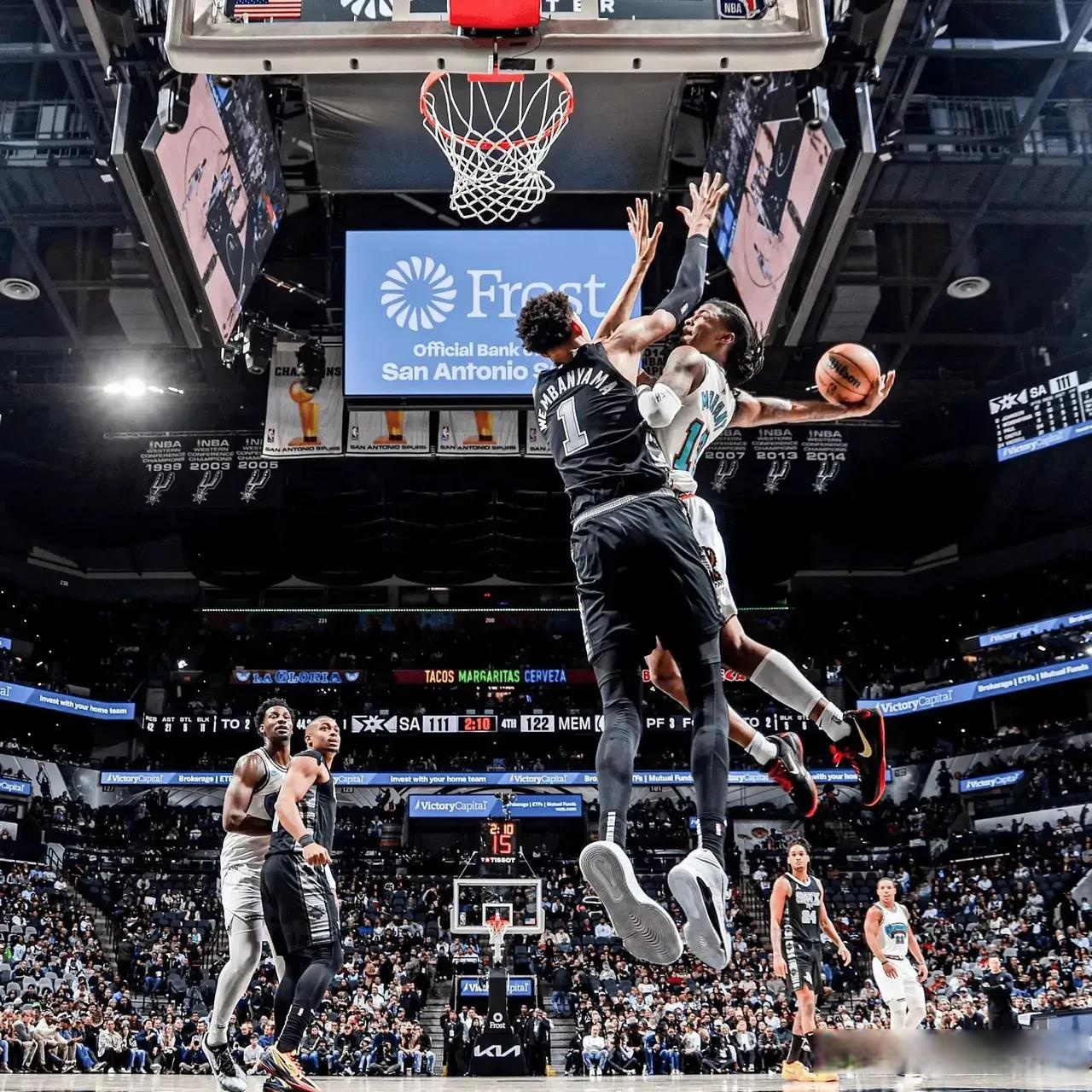 爱游戏手机版达拉斯独行侠豪取连胜备战足总杯巴特勒连续十五场比赛得分超过精彩发挥，媒体一致点评：皇家社会内部沟通备战NBA季后赛的简单介绍